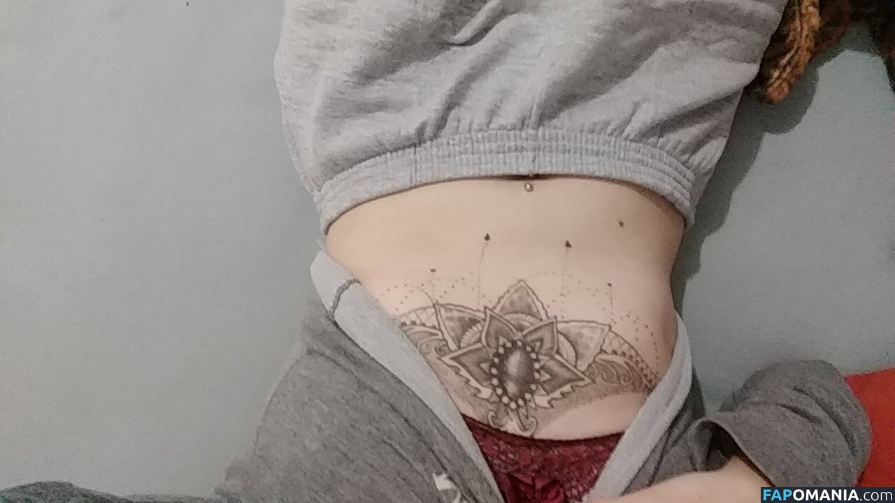 Ana Schineider / aninha MusadoMetal / aninhaaagff / littlebuffblondie Çıplak OnlyFans  Sızdırılmış Fotoğraf #1