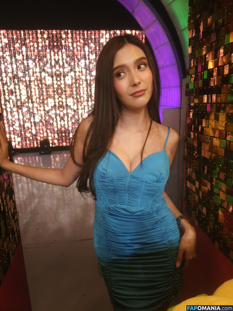 Analyn Barro Çıplak OnlyFans  Sızdırılmış Fotoğraf #4