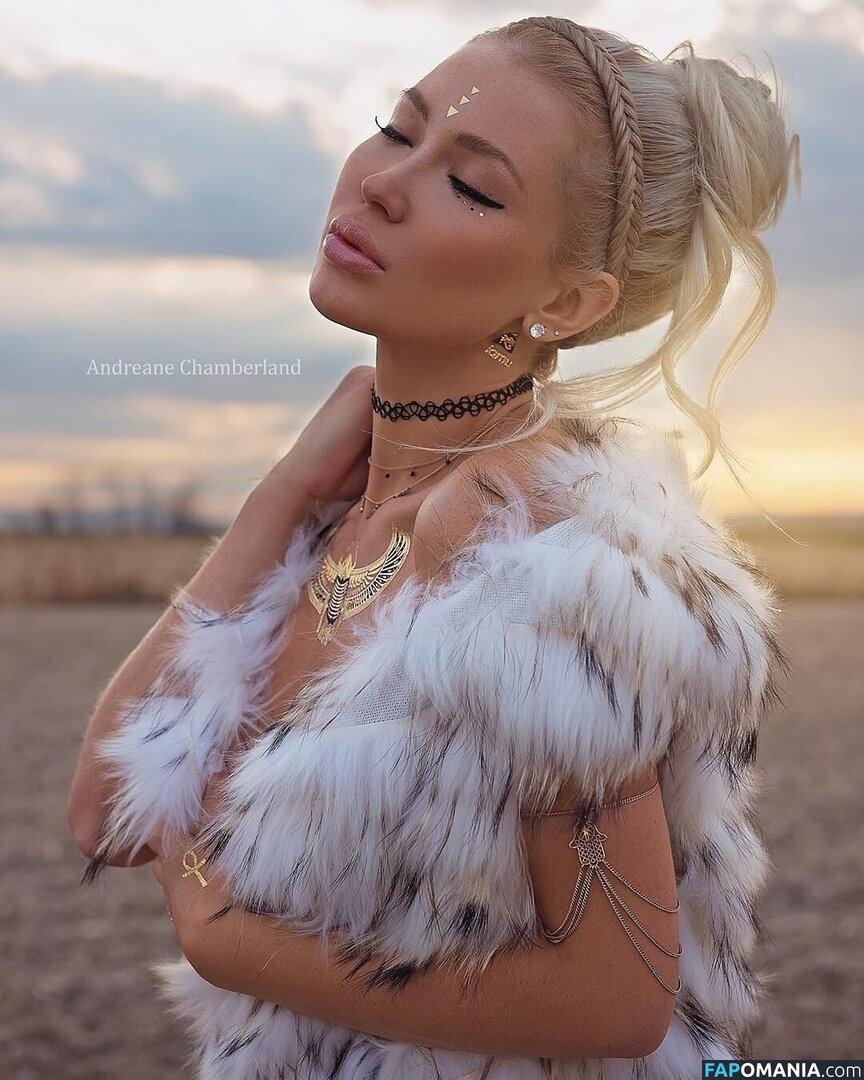 Andreane Chamberland / AndreaneC Çıplak OnlyFans  Sızdırılmış Fotoğraf #5