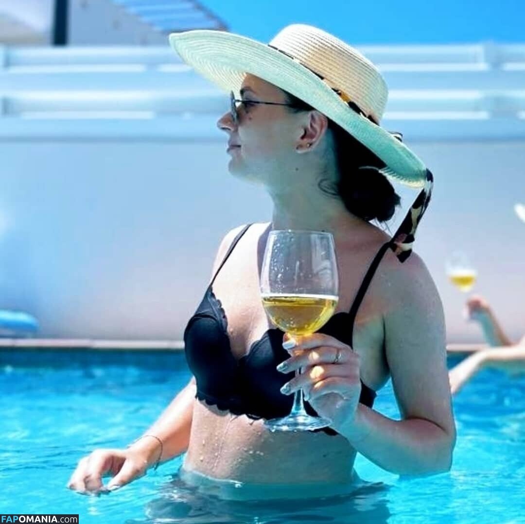 Andreea Birca / andreeaabirca / deea_deutza95 Çıplak OnlyFans  Sızdırılmış Fotoğraf #3