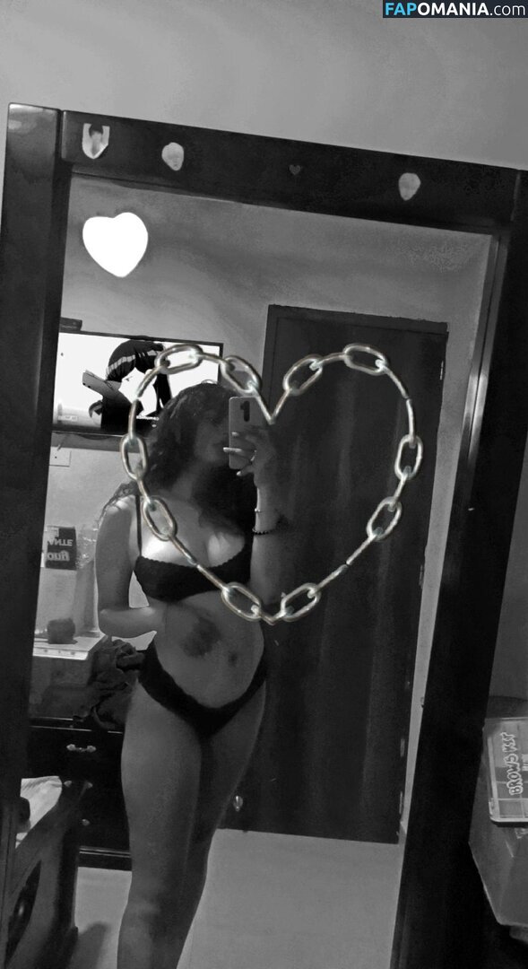 Angiela Zapata Leal / talktomellea Çıplak OnlyFans  Sızdırılmış Fotoğraf #11