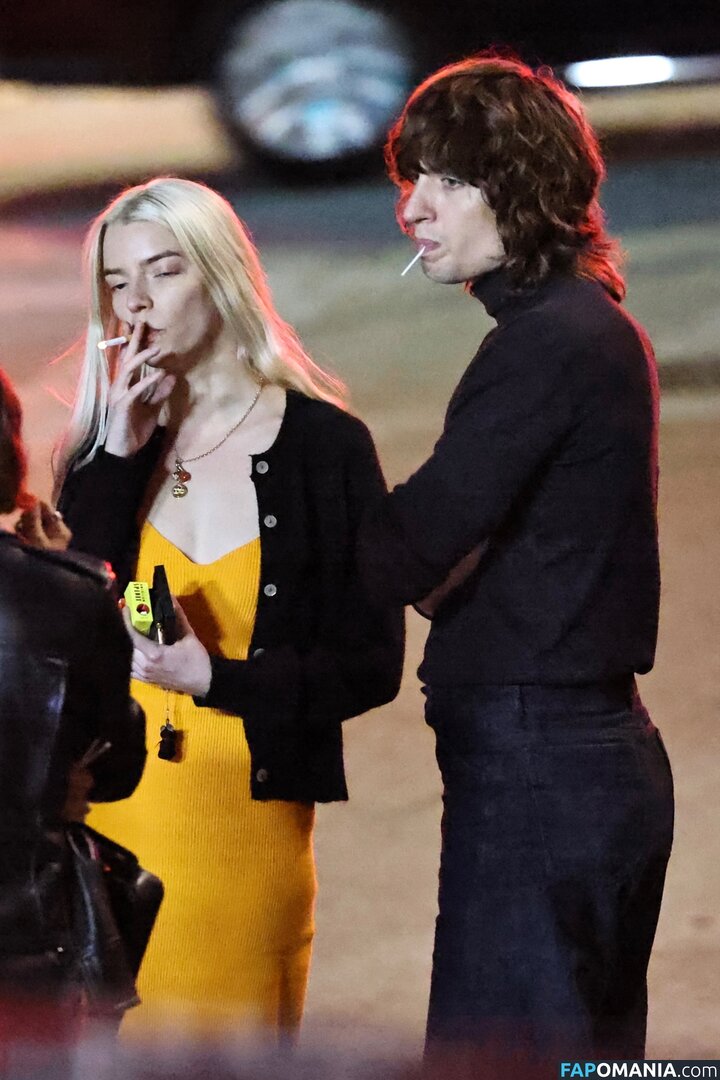 Anya Taylor-Joy / anyataylorjoy / taylorjoyvip Çıplak OnlyFans  Sızdırılmış Fotoğraf #462