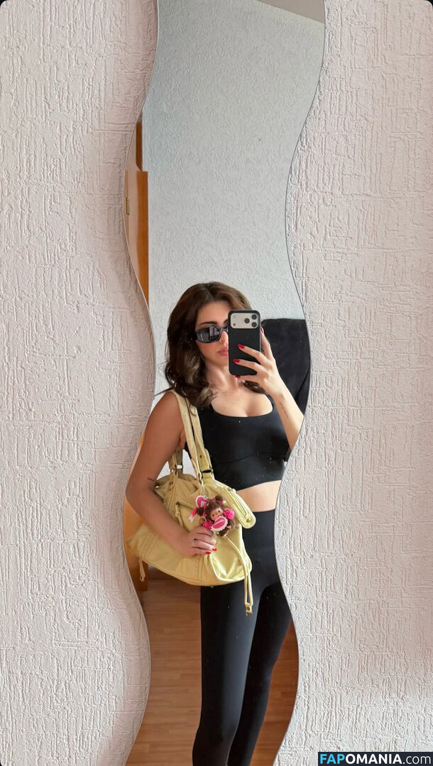 Arantza Vega / arantzavegaa Çıplak OnlyFans  Sızdırılmış Fotoğraf #1