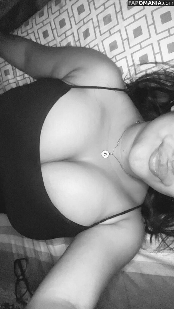 Ari Mar - Mexican teen with huge tits / simplyariana Çıplak OnlyFans  Sızdırılmış Fotoğraf #5