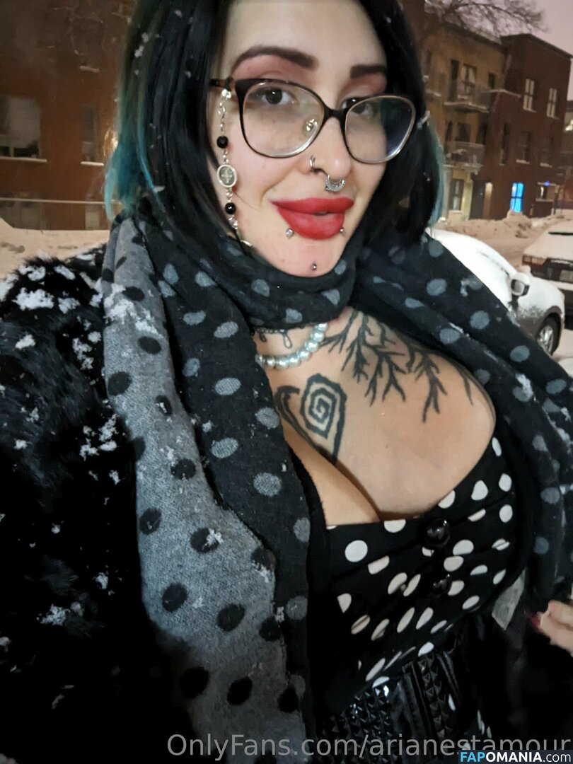 Ariane Saint Amour / ariane_st.amour / arianestamour Çıplak OnlyFans  Sızdırılmış Fotoğraf #9