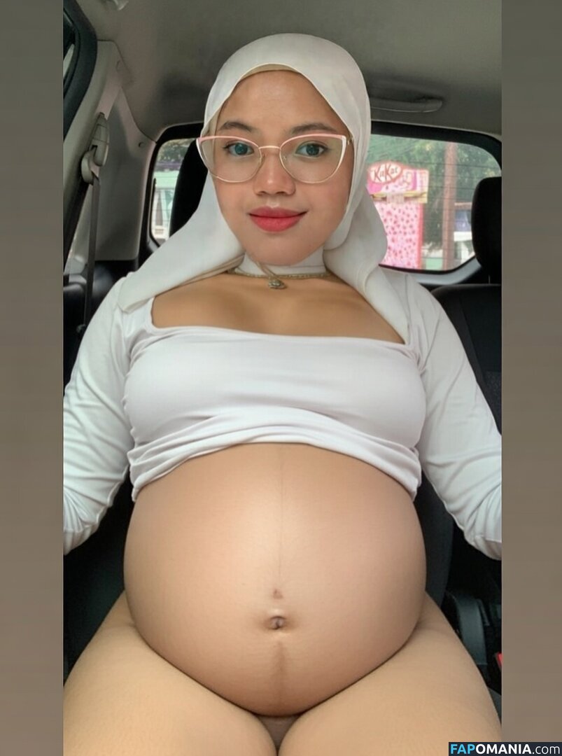 Asyura Nazli / Sukma Asyura Nazli Çıplak OnlyFans  Sızdırılmış Fotoğraf #14