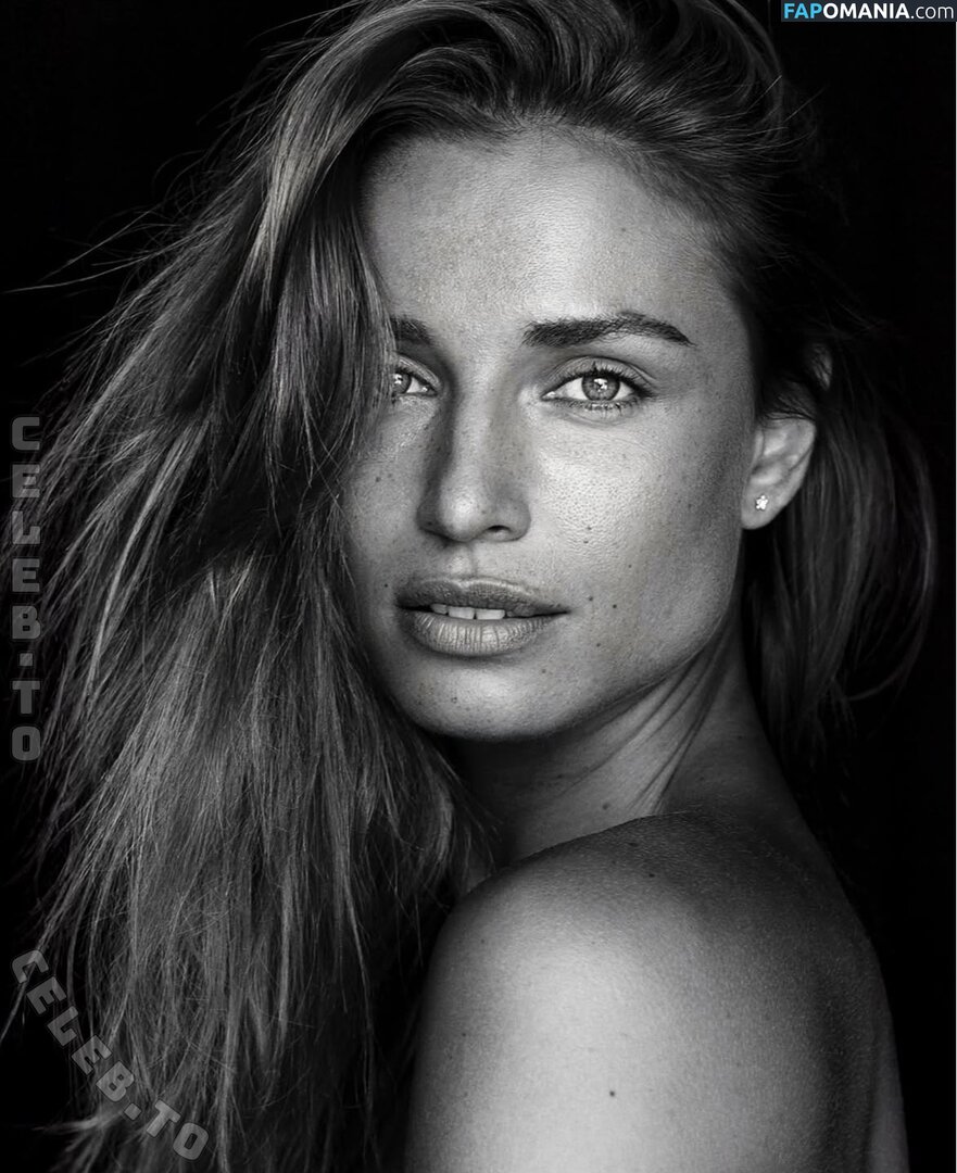 Aude-Jane Deville / audejanedeville / audejanedvll Çıplak OnlyFans  Sızdırılmış Fotoğraf #3