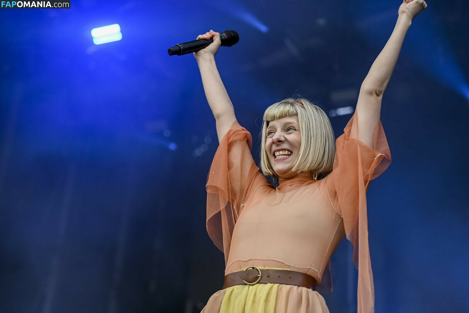Aurora Aksnes / auroramusic / singer Çıplak OnlyFans  Sızdırılmış Fotoğraf #5