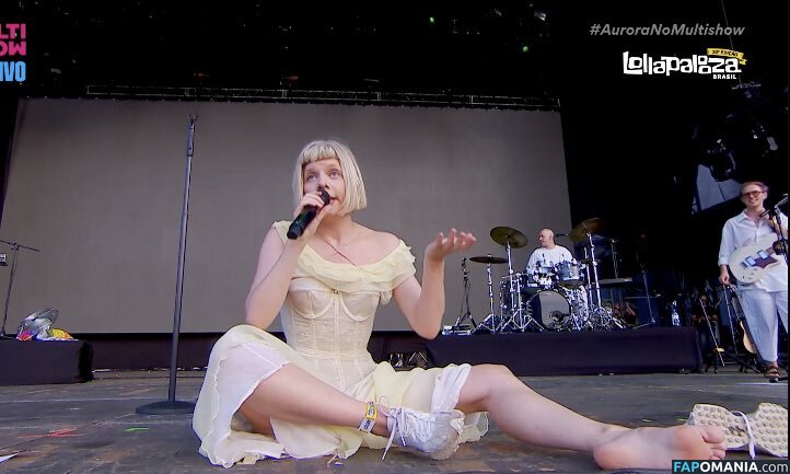 Aurora Aksnes / auroramusic / singer Çıplak OnlyFans  Sızdırılmış Fotoğraf #16