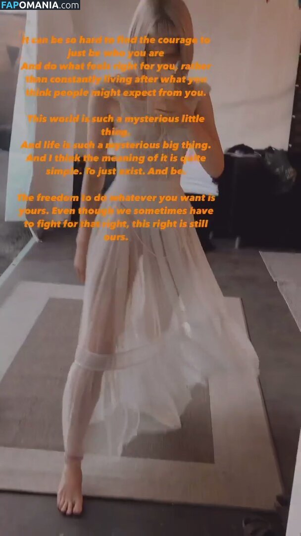 Aurora Aksnes / auroramusic / singer Çıplak OnlyFans  Sızdırılmış Fotoğraf #238