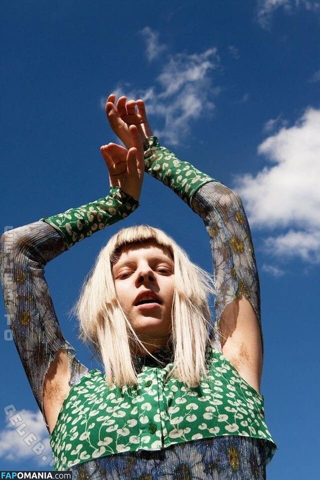 Aurora Aksnes / auroramusic / singer Çıplak OnlyFans  Sızdırılmış Fotoğraf #269