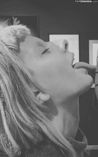 Aurora Aksnes / auroramusic / singer Çıplak OnlyFans  Sızdırılmış Fotoğraf #273
