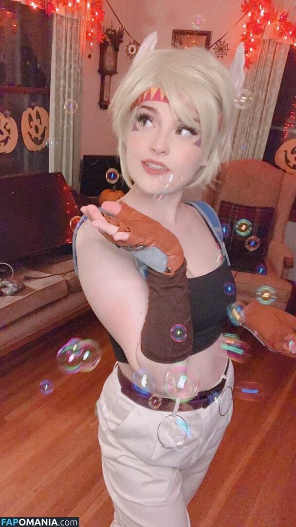 auroraiskira / kingauratv Çıplak OnlyFans  Sızdırılmış Fotoğraf #9