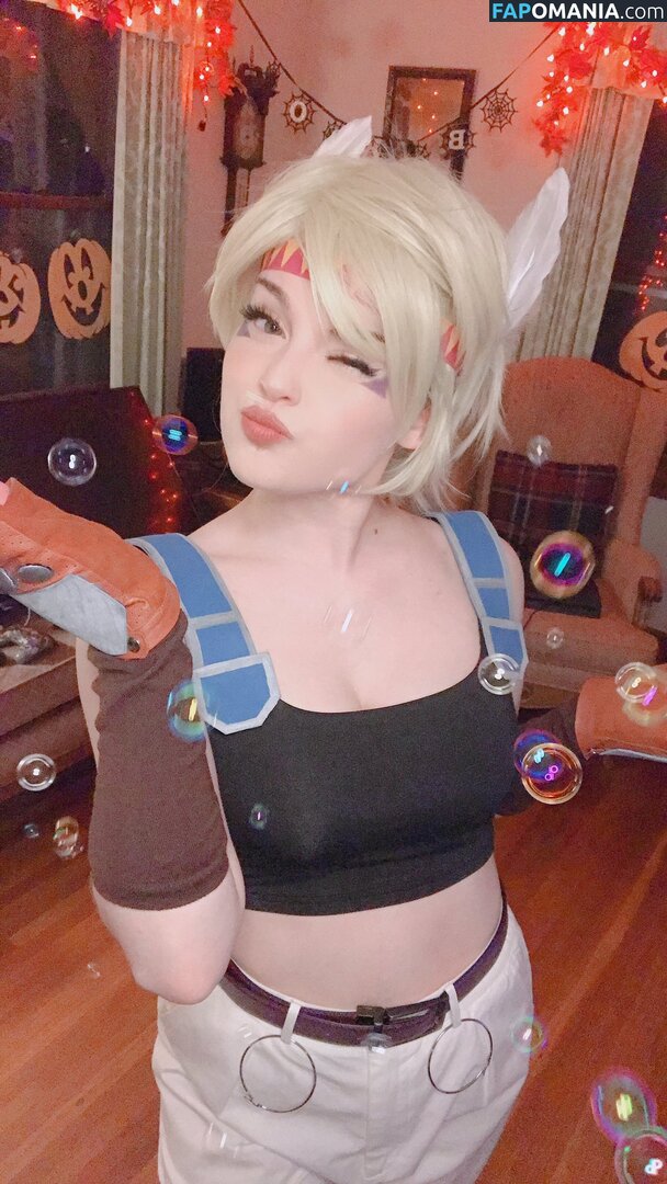 auroraiskira / kingauratv Çıplak OnlyFans  Sızdırılmış Fotoğraf #10