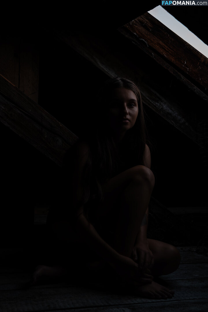 Avrelia Amaris / avreliee Çıplak OnlyFans  Sızdırılmış Fotoğraf #32