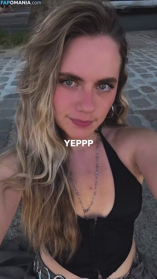 Axelle Maga / axelle.maga Çıplak OnlyFans  Sızdırılmış Fotoğraf #15