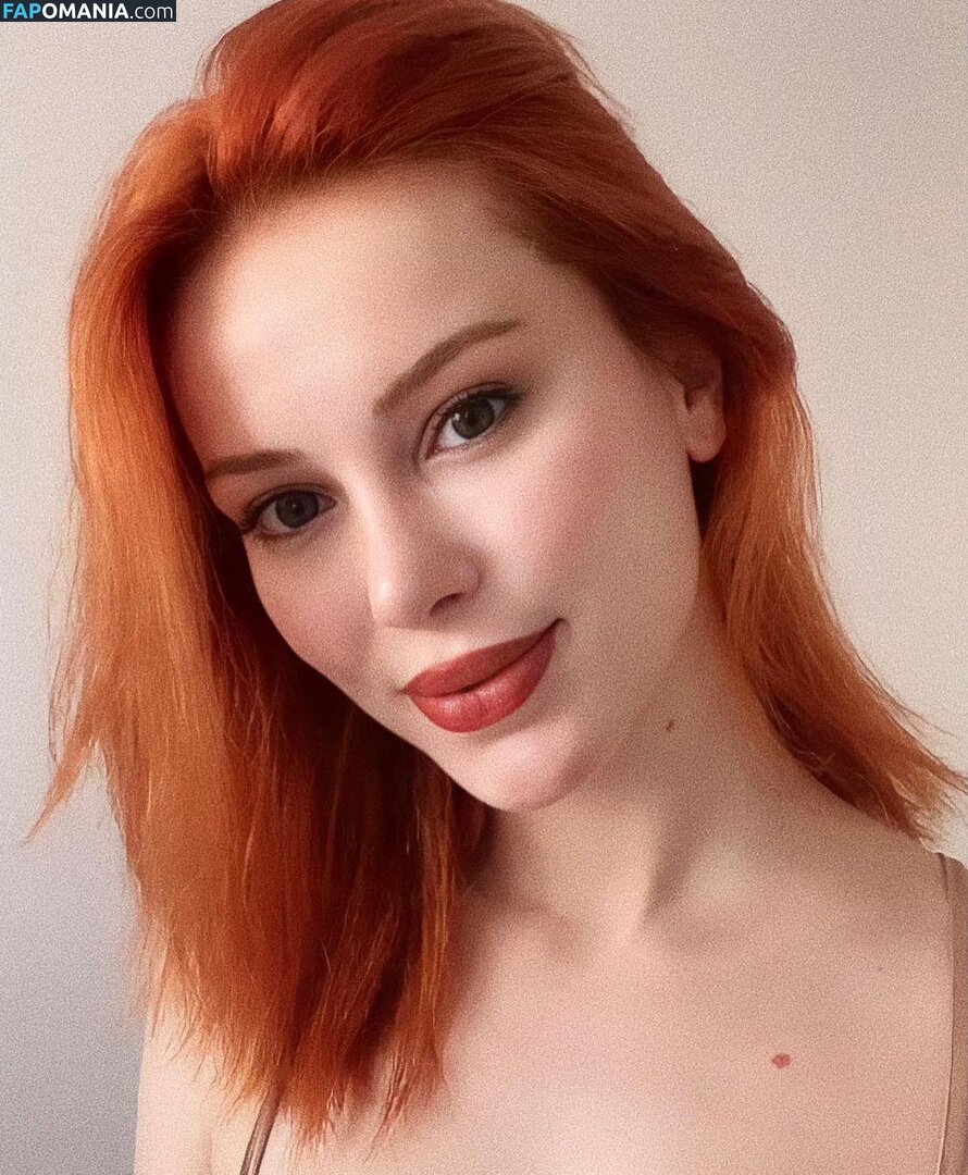 Aysennyuksel / moonbae.8 Çıplak OnlyFans  Sızdırılmış Fotoğraf #2