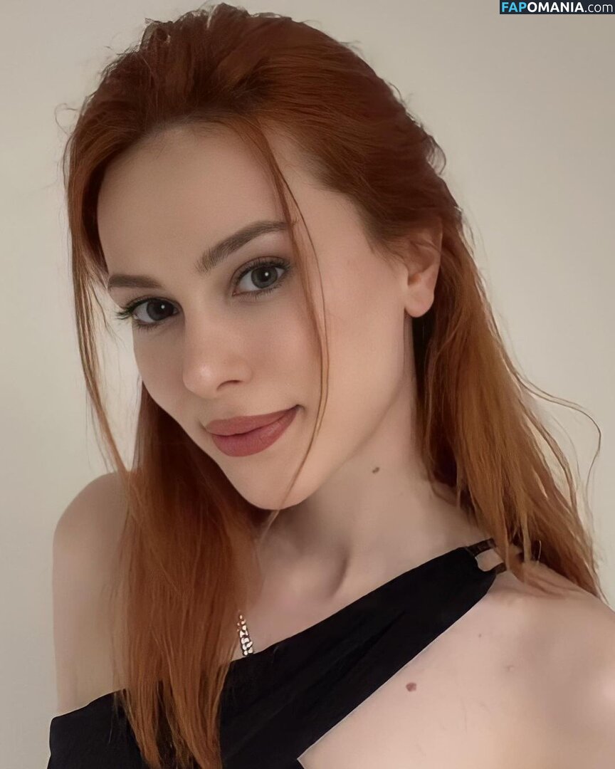 Aysennyuksel / moonbae.8 Çıplak OnlyFans  Sızdırılmış Fotoğraf #5