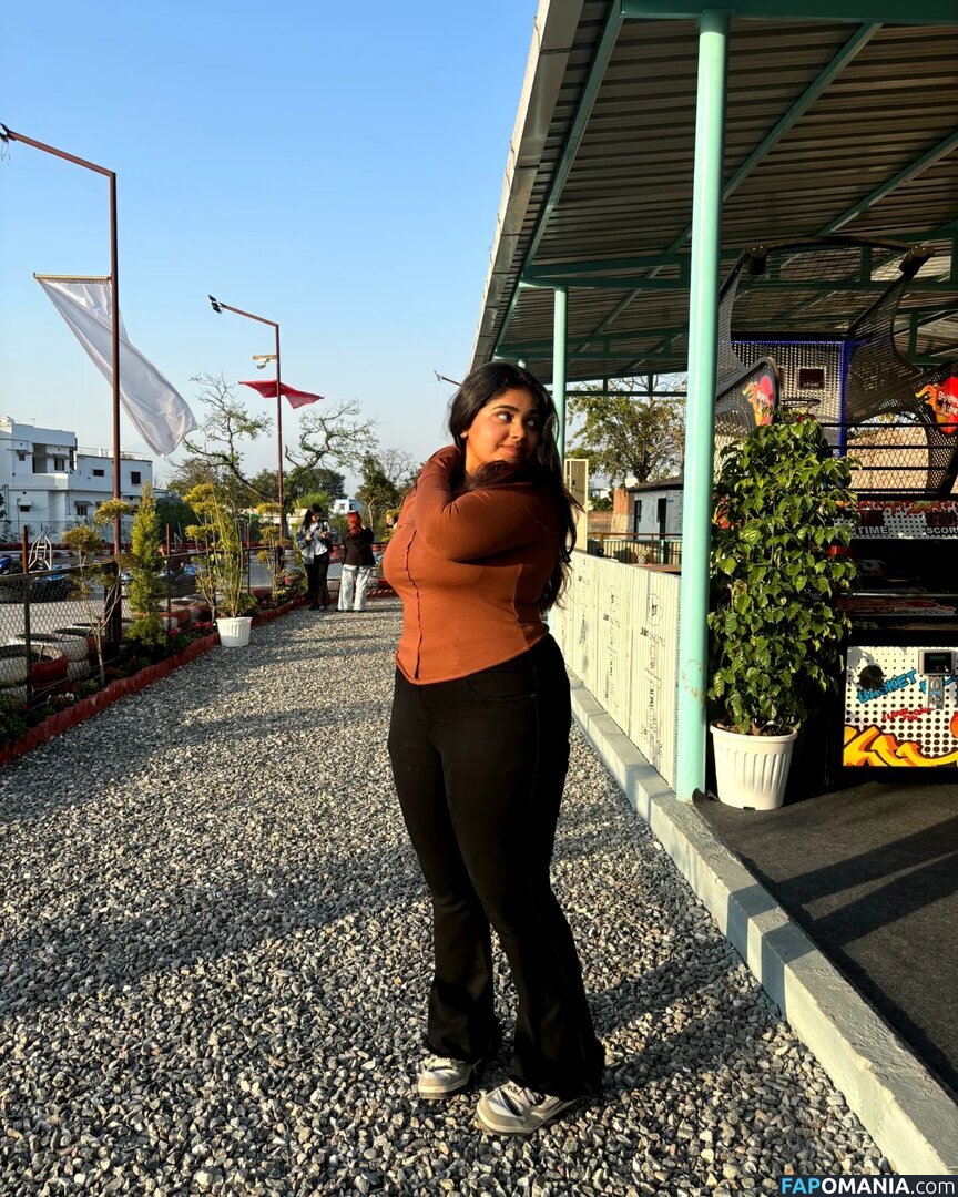 ayushi bhardwaj / ayushi_bhardwajj Çıplak OnlyFans  Sızdırılmış Fotoğraf #5