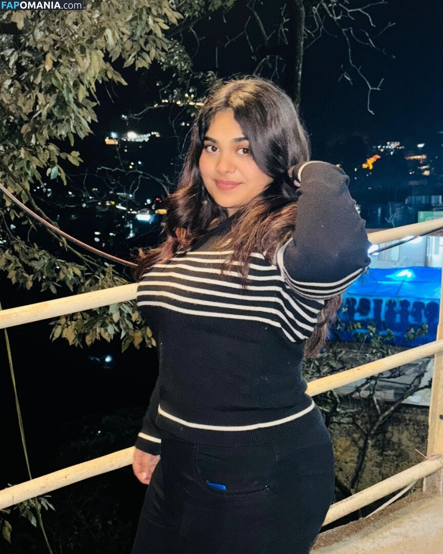 ayushi bhardwaj / ayushi_bhardwajj Çıplak OnlyFans  Sızdırılmış Fotoğraf #13