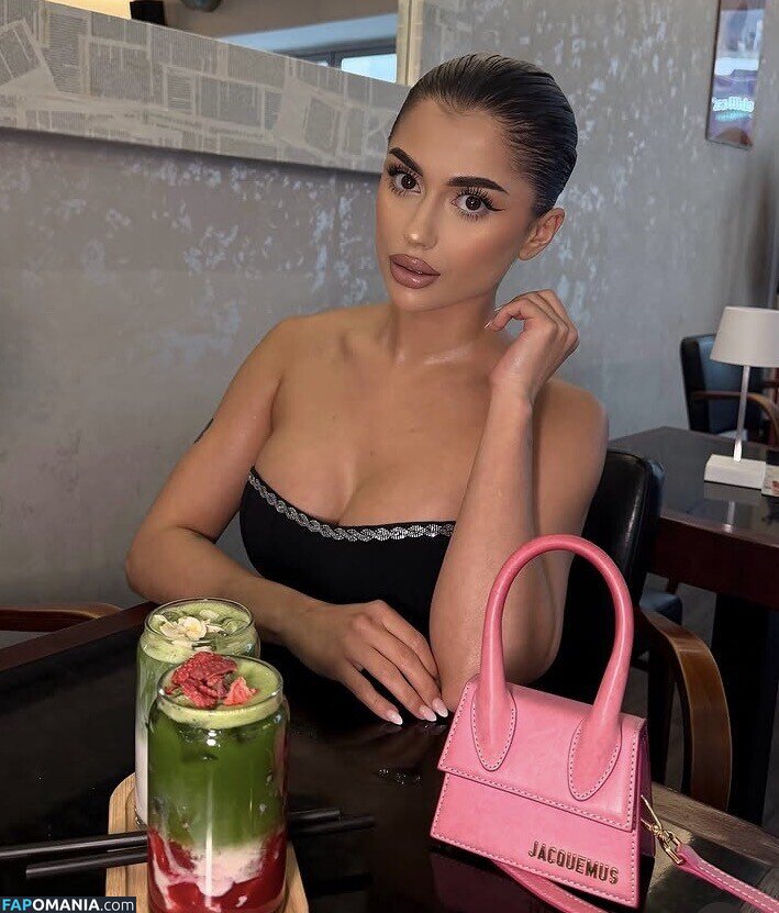 Azra Sokira / e.s.azra Çıplak OnlyFans  Sızdırılmış Fotoğraf #2