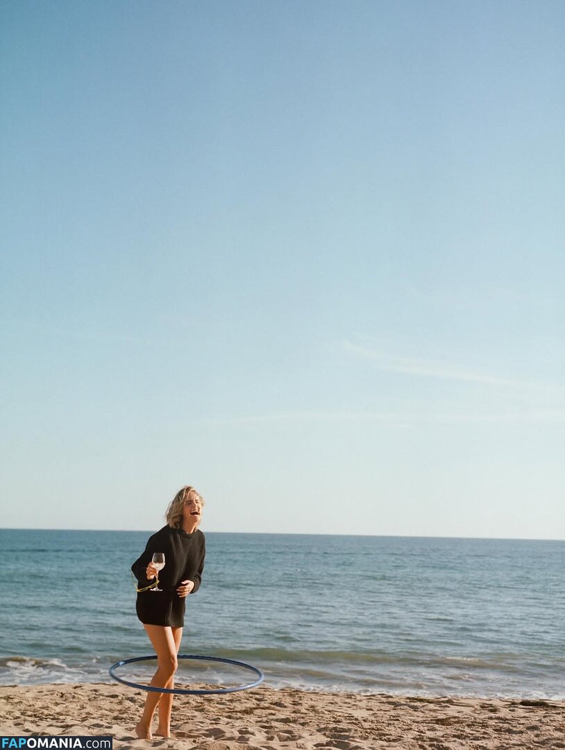 Bailee Madison / baileemadison / bailey_madis0n Çıplak OnlyFans  Sızdırılmış Fotoğraf #3