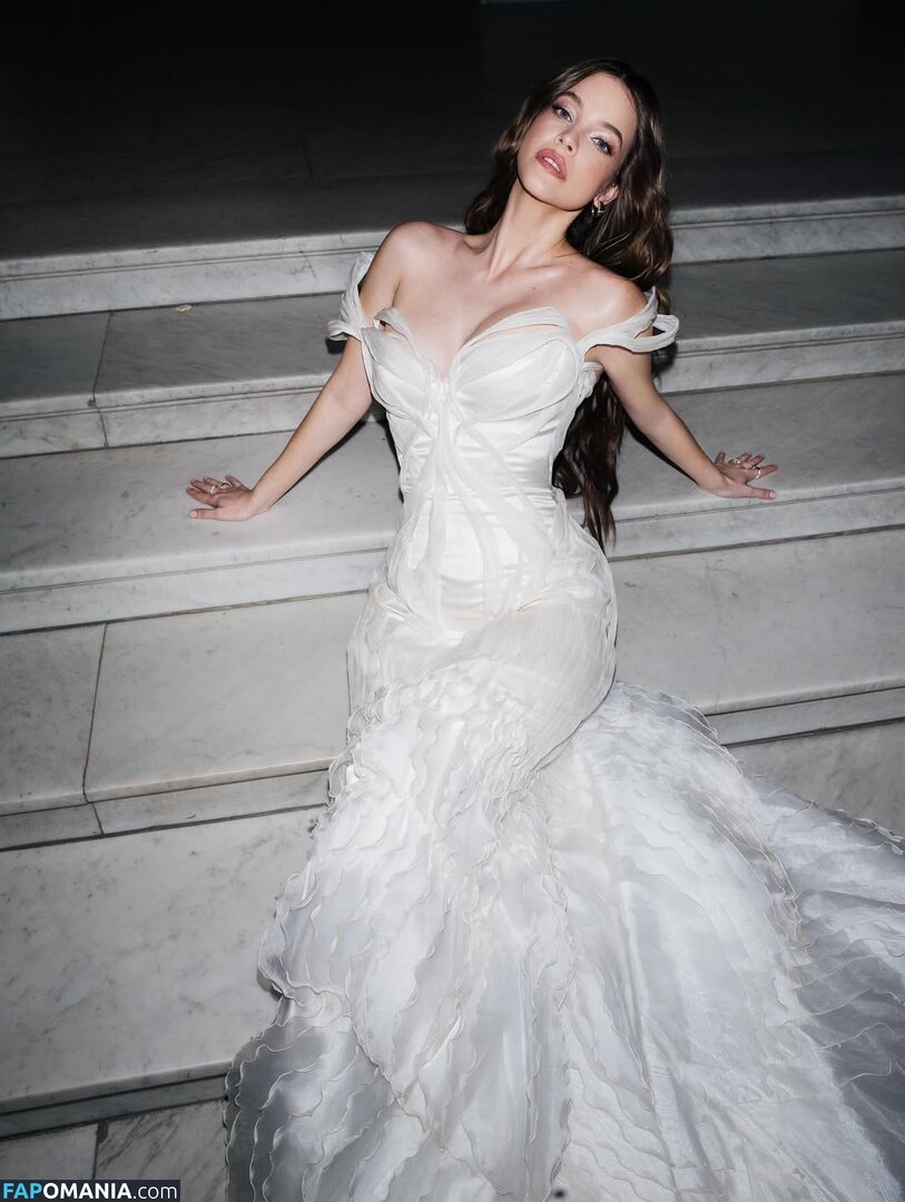 Barbara Palvin / realbarbarapalvin Çıplak OnlyFans  Sızdırılmış Fotoğraf #853
