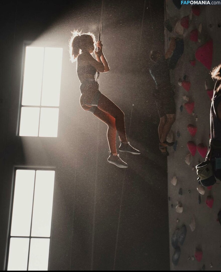 Bella / bellahadid / bellaraee Çıplak OnlyFans  Sızdırılmış Fotoğraf #16