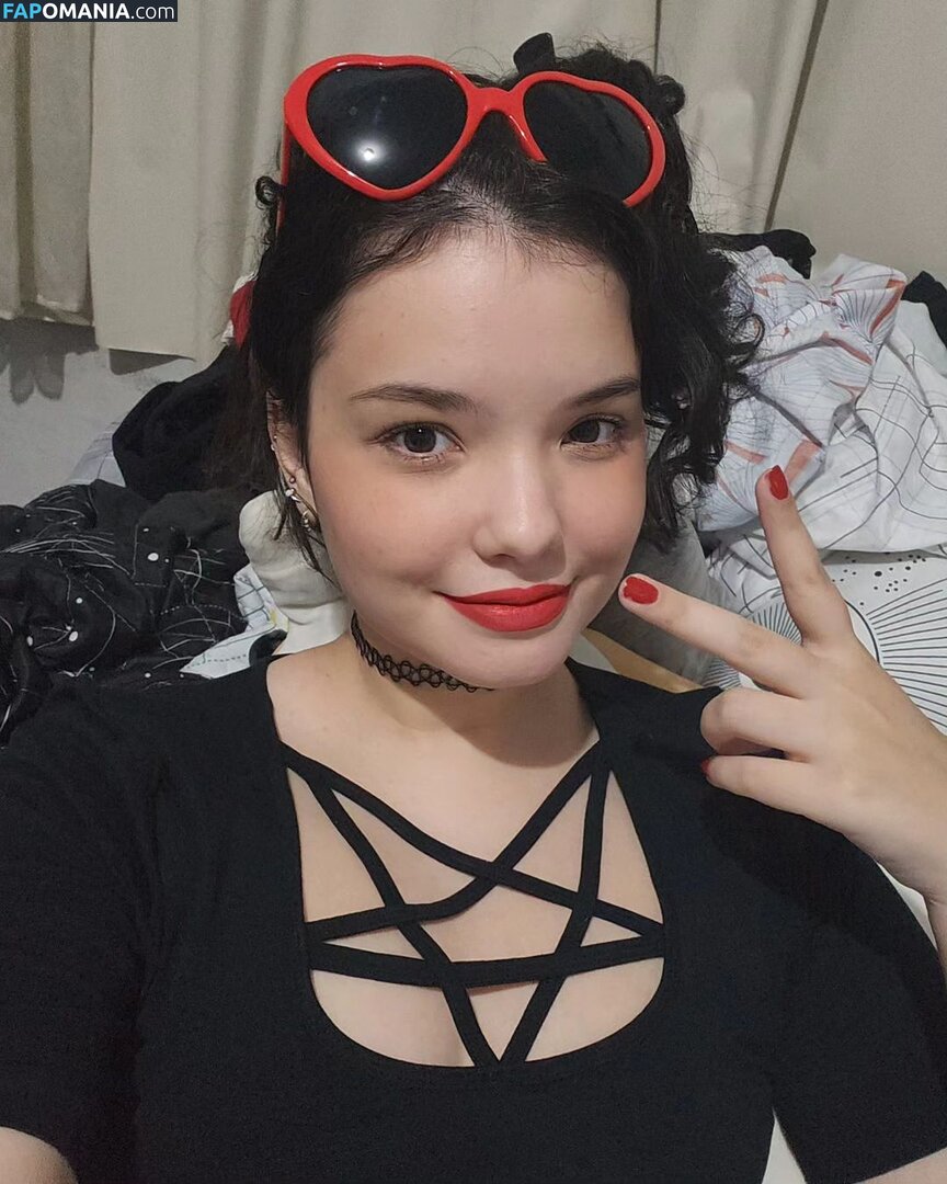 bellaplays / bellaplaysofficial Çıplak OnlyFans  Sızdırılmış Fotoğraf #1