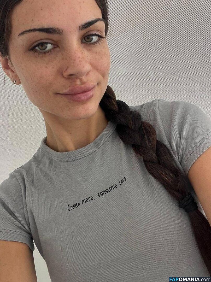 berraka Çıplak OnlyFans  Sızdırılmış Fotoğraf #1