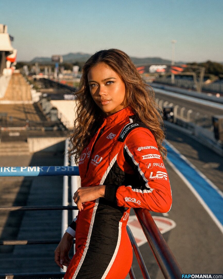 Bianca Bustamante / https: / racerbia Çıplak OnlyFans  Sızdırılmış Fotoğraf #34