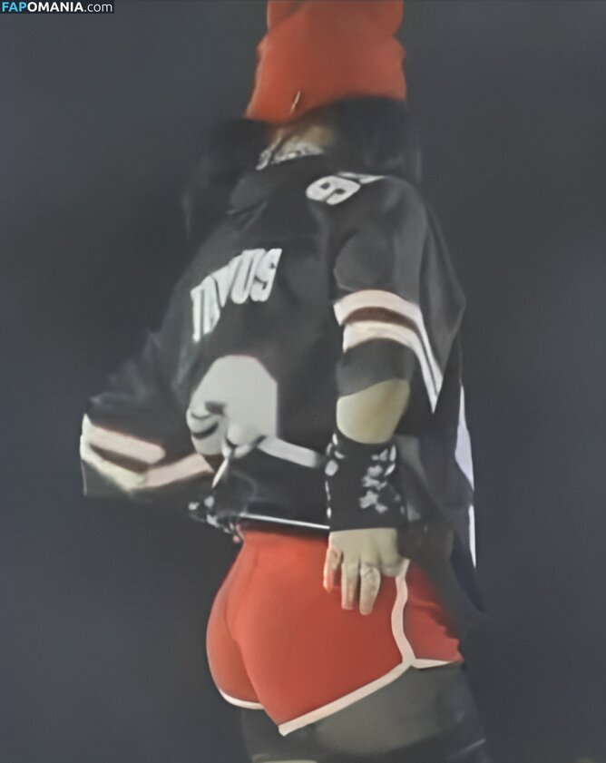 Billie Eilish / Fake / billeeilish / billieeilish Çıplak OnlyFans  Sızdırılmış Fotoğraf #271