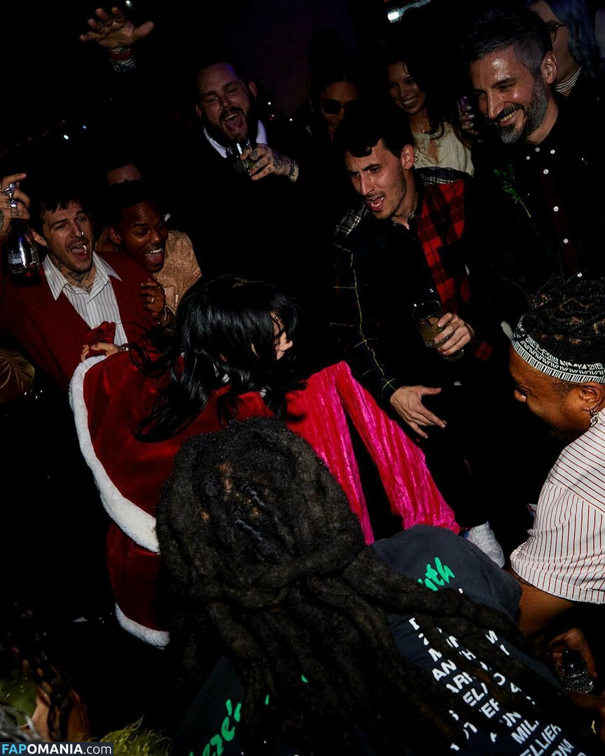 Billie Eilish / Fake / billeeilish / billieeilish Çıplak OnlyFans  Sızdırılmış Fotoğraf #636