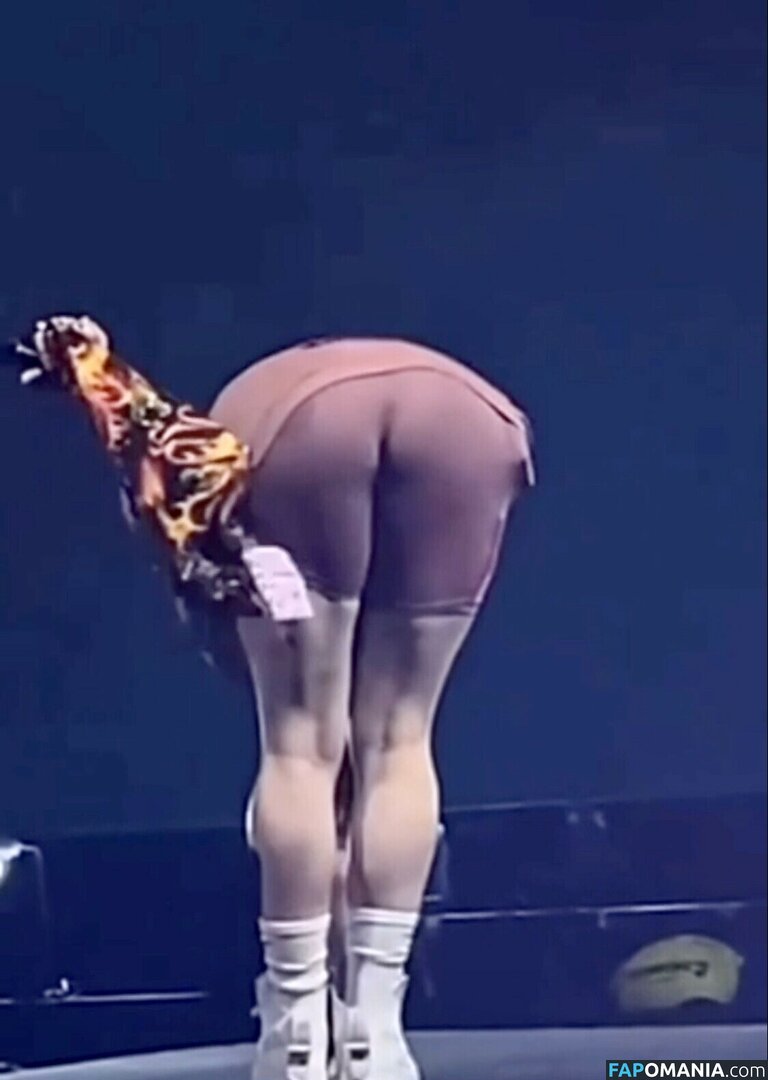 Billie Eilish / Fake / billeeilish / billieeilish Çıplak OnlyFans  Sızdırılmış Fotoğraf #1247