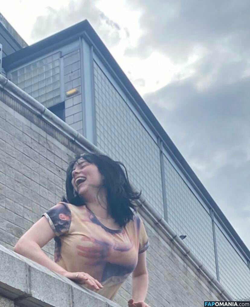 Billie Eilish / Fake / billeeilish / billieeilish Çıplak OnlyFans  Sızdırılmış Fotoğraf #1289