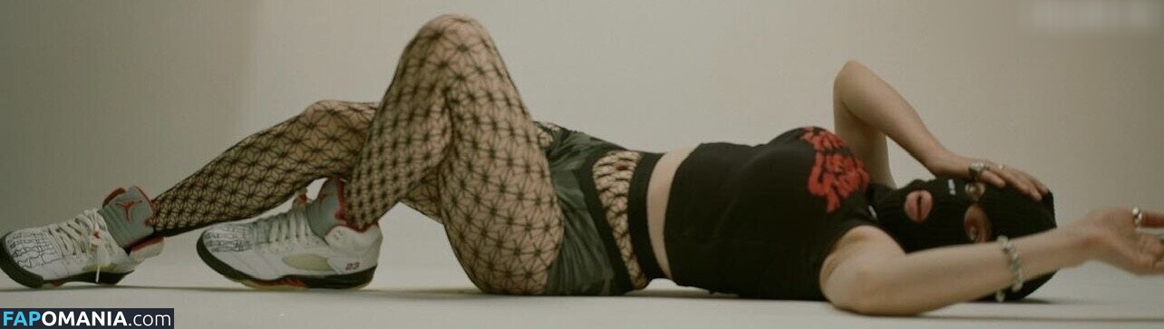 Billie Eilish / Fake / billeeilish / billieeilish Çıplak OnlyFans  Sızdırılmış Fotoğraf #1774