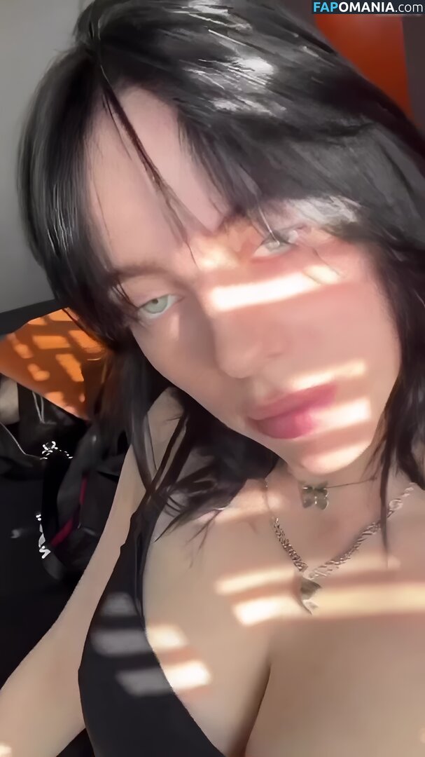 Billie Eilish / Fake / billeeilish / billieeilish Çıplak OnlyFans  Sızdırılmış Fotoğraf #2156