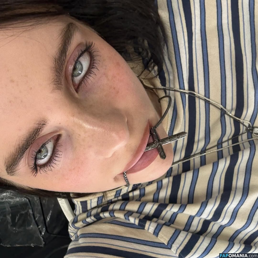Billie Eilish / Fake / billeeilish / billieeilish Çıplak OnlyFans  Sızdırılmış Fotoğraf #2236