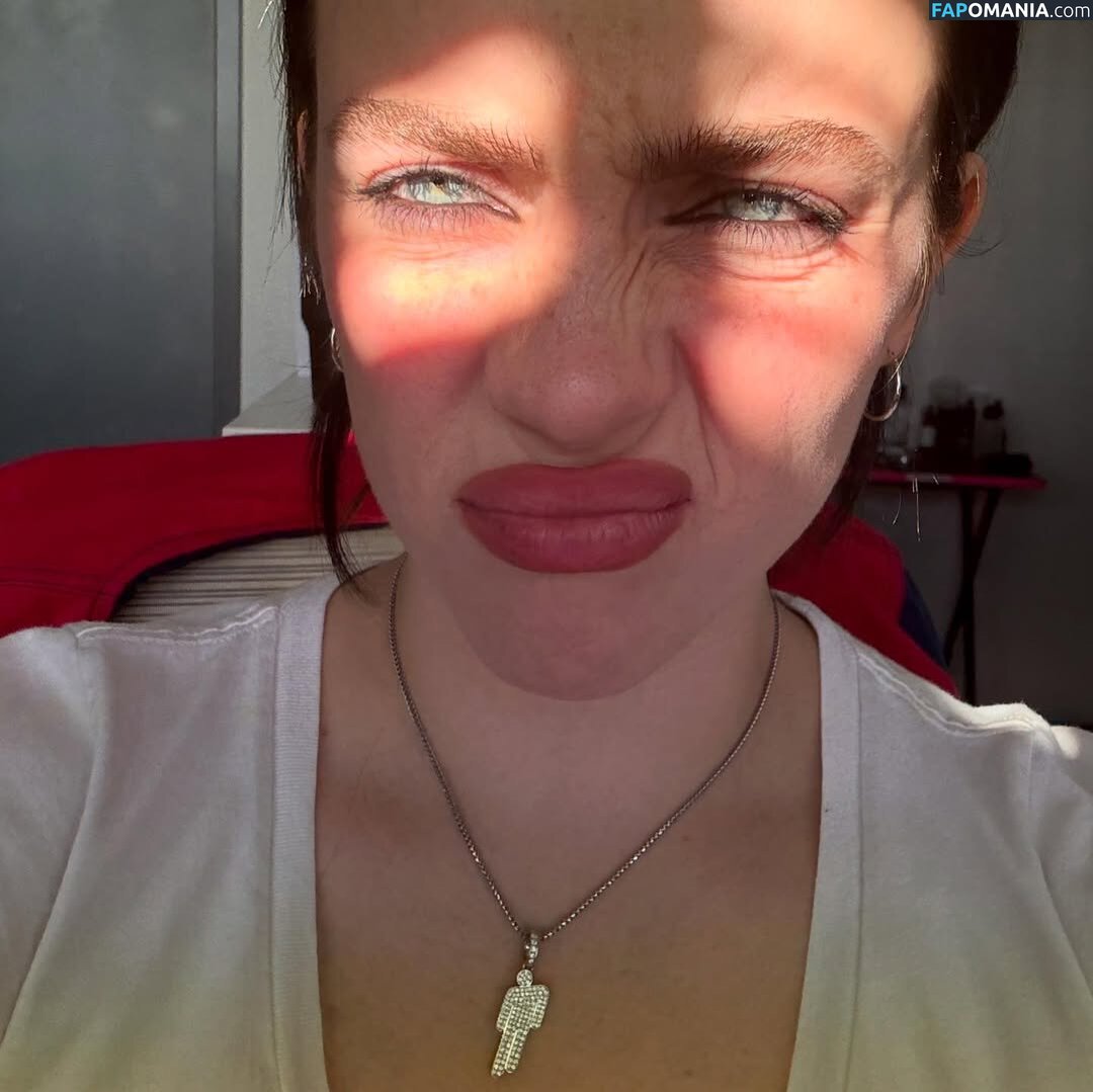 Billie Eilish / Fake / billeeilish / billieeilish Çıplak OnlyFans  Sızdırılmış Fotoğraf #2239