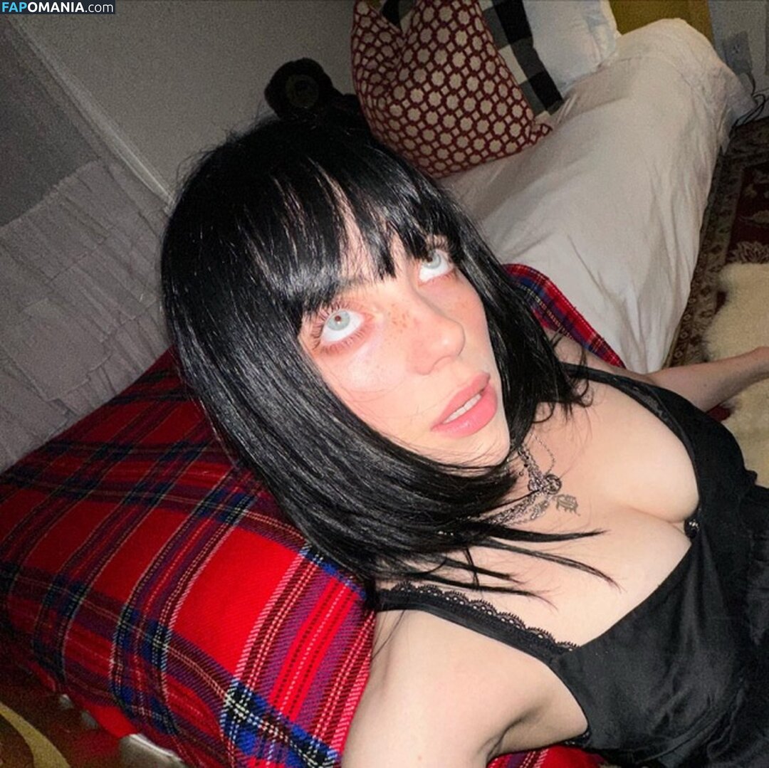 Billie Eilish / Fake / billeeilish / billieeilish Çıplak OnlyFans  Sızdırılmış Fotoğraf #2251