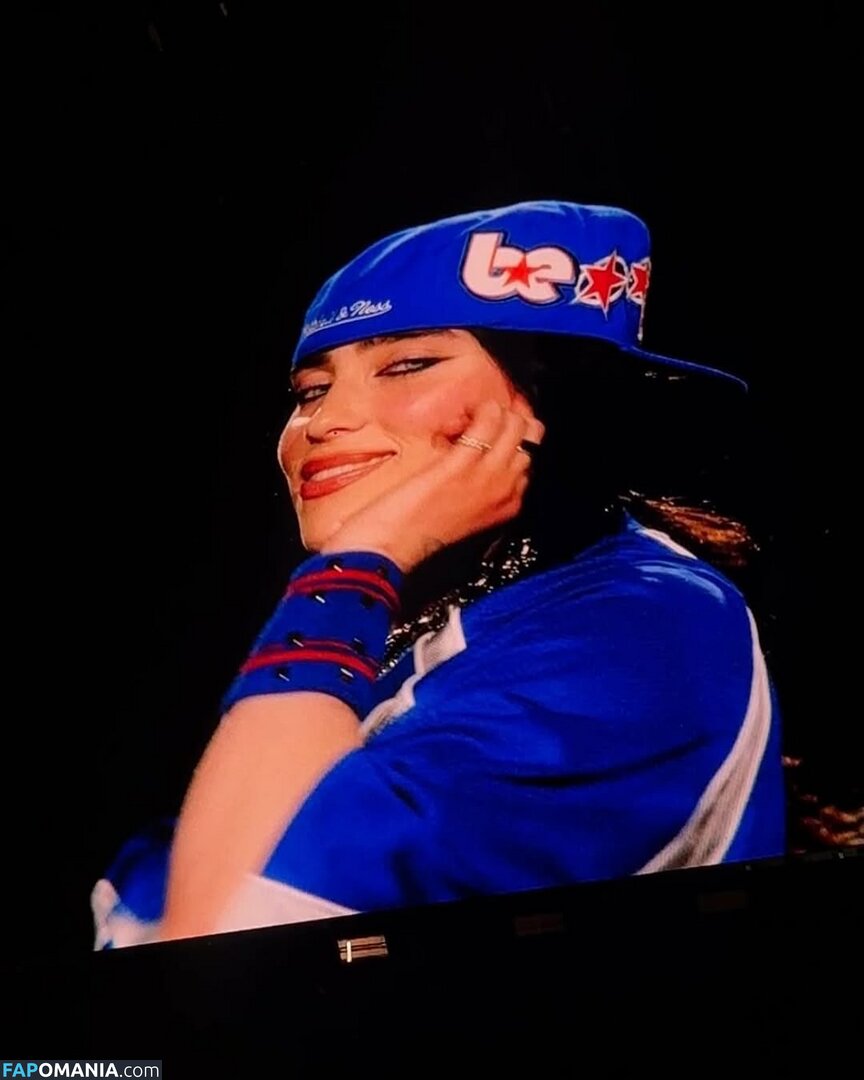 Billie Eilish / Fake / billeeilish / billieeilish Çıplak OnlyFans  Sızdırılmış Fotoğraf #2261