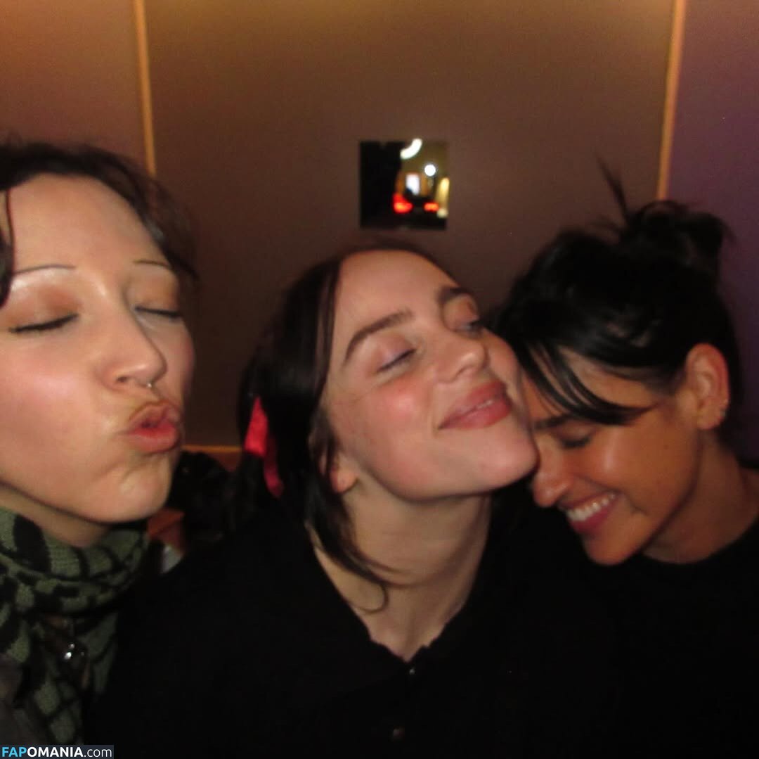 Billie Eilish / Fake / billeeilish / billieeilish Çıplak OnlyFans  Sızdırılmış Fotoğraf #2265