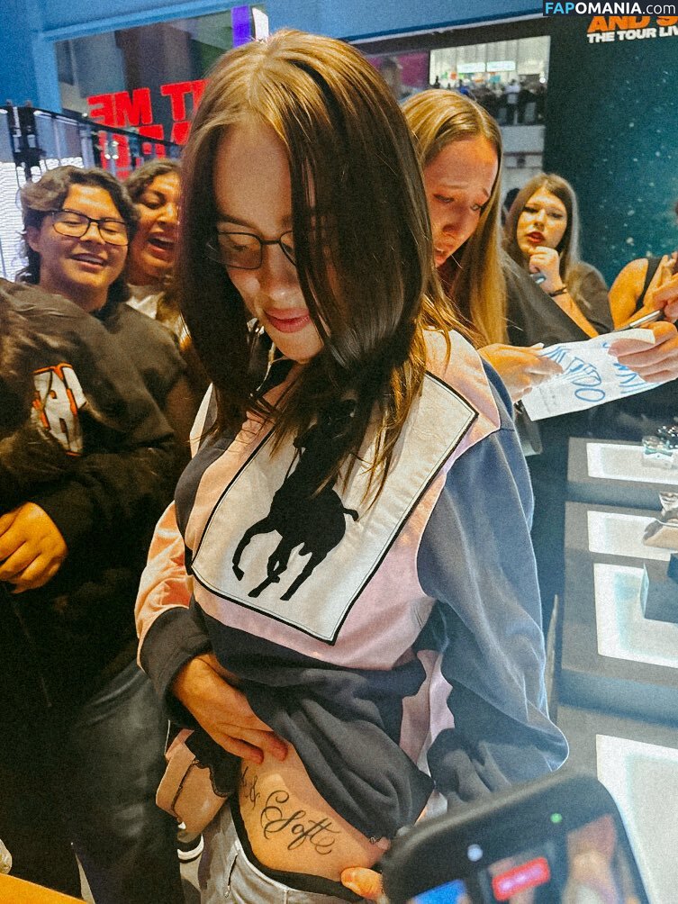 Billie Eilish / Fake / billeeilish / billieeilish Çıplak OnlyFans  Sızdırılmış Fotoğraf #2311