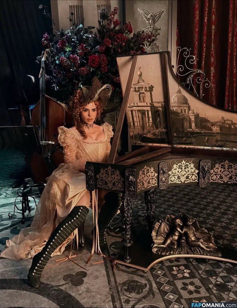 Billie Piper / billiepiper Çıplak OnlyFans  Sızdırılmış Fotoğraf #269