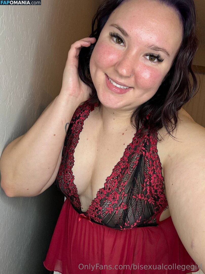 bisexualcollegegirl / rubitout Çıplak OnlyFans  Sızdırılmış Fotoğraf #11