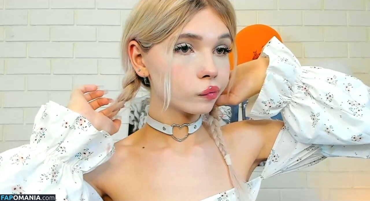 Blondy_fina / blondy_curvy2595 Çıplak OnlyFans  Sızdırılmış Fotoğraf #3