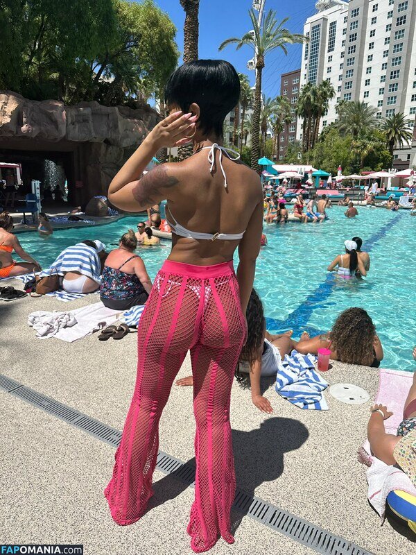 Melodic_Network_8958 / __Bombshell__ / bombshell.xx / bombshell228 Çıplak OnlyFans  Sızdırılmış Fotoğraf #29
