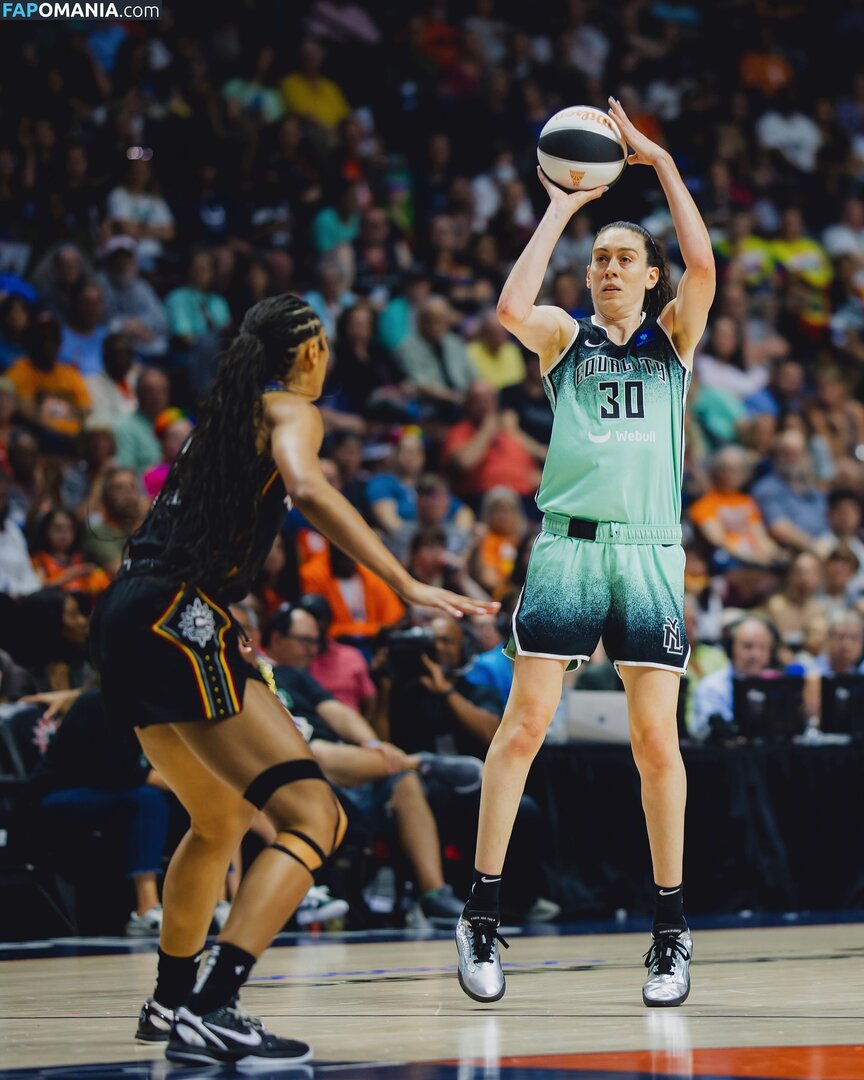 Breanna Stewart / WNBA Player / breannastewart30 Çıplak OnlyFans  Sızdırılmış Fotoğraf #6