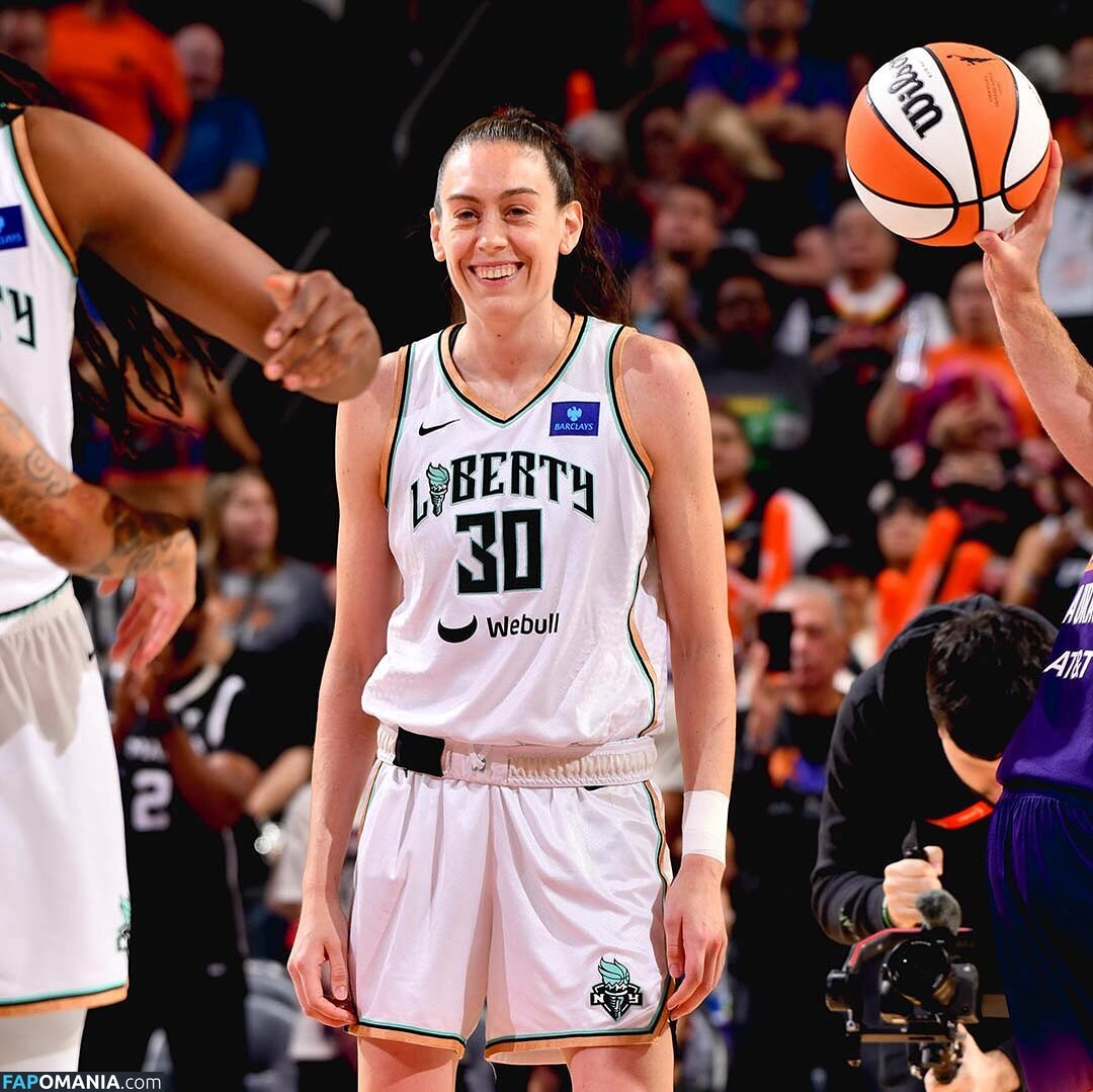 Breanna Stewart / WNBA Player / breannastewart30 Çıplak OnlyFans  Sızdırılmış Fotoğraf #19