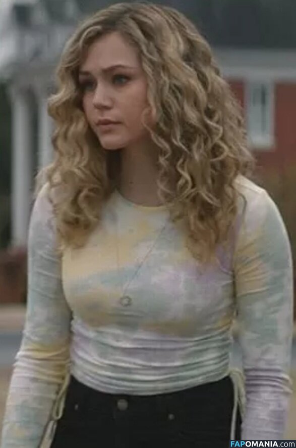 Brec Bassinger / brecbassinger Çıplak OnlyFans  Sızdırılmış Fotoğraf #257